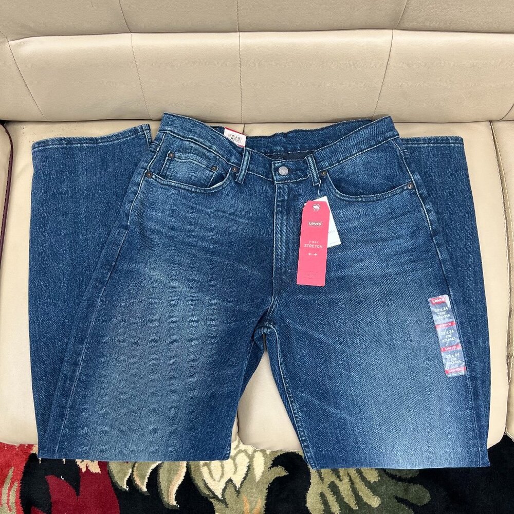 NWT Levi's Mens 550 Relaxed Jeans - 32x34